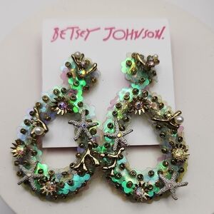 Betsey Johnson‎ Gold and Green Starfish Earrings